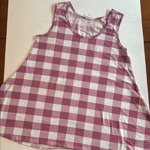 LuLaRoe “perfect tank” Pink and White Checkered Sleeveless Top